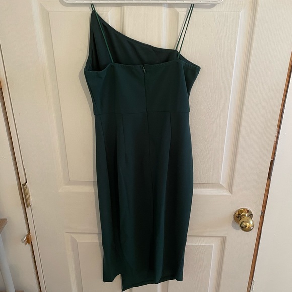 Green asymmetrical midi dress - Picture 2 of 9